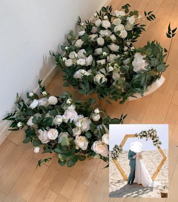 Bruiloft bloemen corso op boog backdrop trouwerij beschikbaar voor biedingen