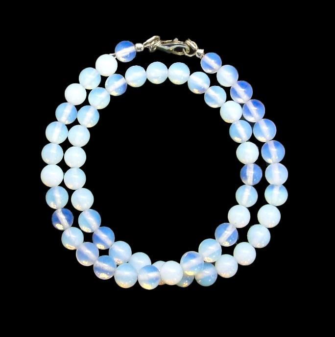 Halsketting Opaliet  Kralen 8 mm   sterling zilver 925, Verzamelen, Mineralen en Fossielen, Mineraal, Ophalen of Verzenden