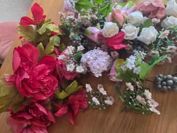 Kunstbloemen knutsel spullen beschikbaar voor biedingen