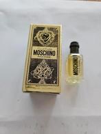miniatuur eau de toilette Moschino pour homme, Ophalen of Verzenden, Zo goed als nieuw, Miniatuur, Gevuld