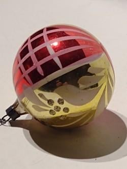 oude gekleurde ronde kerstbal / rood goud, Ophalen, Gebruikt