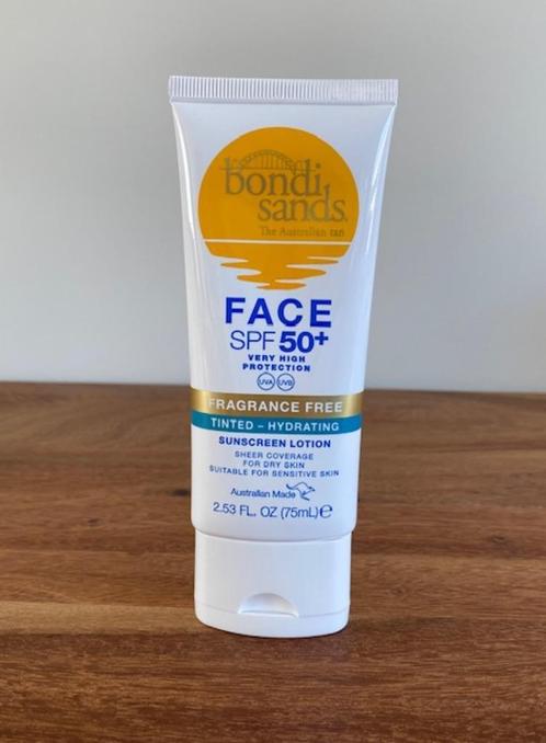 Bondi Sands |Face Lotion SPF50 | Tinted Hydrating, Sieraden, Tassen en Uiterlijk, Uiterlijk | Lichaamsverzorging, Nieuw, Zonnebrand of After Sun
