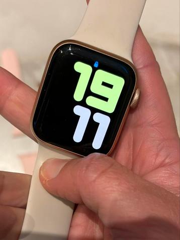 Apple Watch SE 2021 40mm Roze