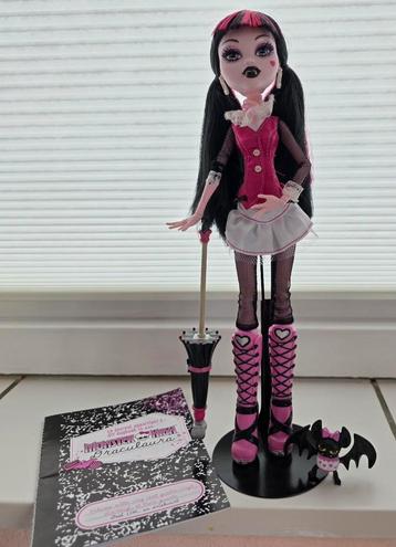 Monster High Draculaura 2010 beschikbaar voor biedingen
