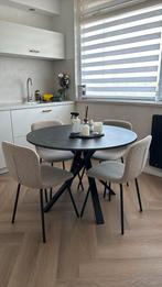 Tafel + 4 boucle stoelen beige zgan, Huis en Inrichting, Ophalen of Verzenden, Zo goed als nieuw, Rechthoekig, 50 tot 100 cm