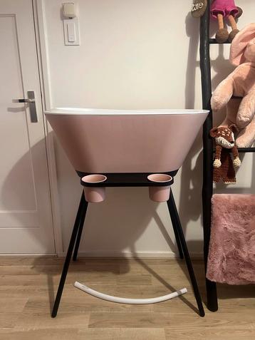 Babybadje met Standaard & Accessoires - Oud Roze beschikbaar voor biedingen