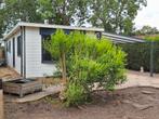 Prachtig gesitueerde kunstof chalet Culemborg op eigengrond, Caravans en Kamperen, Stacaravans