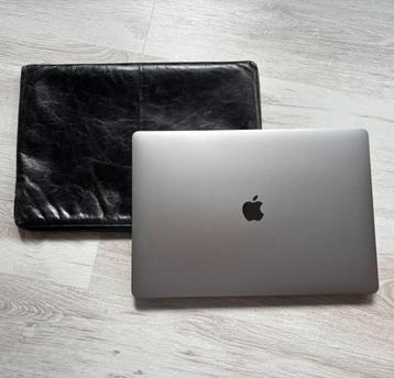 16-inch Macbook Pro 2019 - Spacegrijs (met touchbar)  beschikbaar voor biedingen