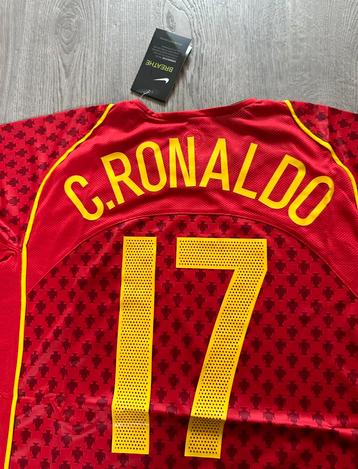Cristiano Ronaldo 17 Portugal shirt total 90 2004 maat 2XL beschikbaar voor biedingen