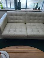 Tweezitsbank wit leer,  met metalen poten ikea, Huis en Inrichting, Banken | Bankstellen, Ophalen, Gebruikt, 150 tot 200 cm, Tweepersoons