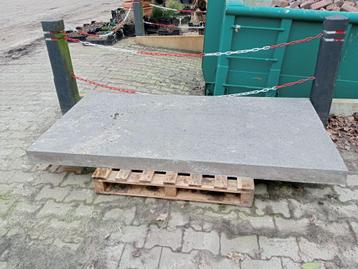 Staptegel oud-hollands beton 200x100x10cm beschikbaar voor biedingen