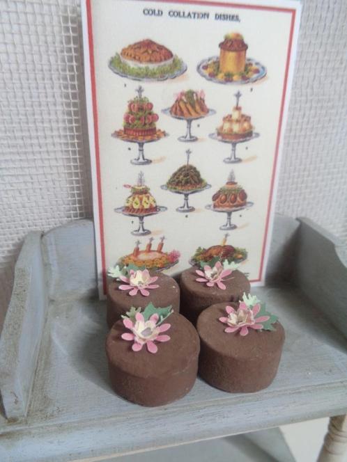 Setje choco taartjes,,, poppenhuis 1:12 (nr br141a)*, Verzamelen, Poppenhuizen en Toebehoren, Nieuw, Poppenhuis, Ophalen of Verzenden