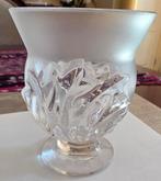 Gesigneerd Lalique Kristal Vaasje, Antiek en Kunst, Ophalen of Verzenden