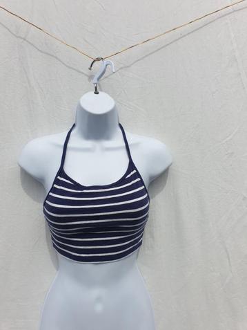 Leuk gestreept topje. Mt S Merk Bershka beschikbaar voor biedingen