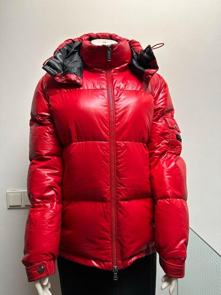 Michael Kors Dikke Winterjas S gewatteerd kleur rood, Kleding | Dames, Jassen | Winter, Zo goed als nieuw, Maat 36 (S), Rood, Ophalen of Verzenden