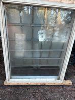 Raam in kozijn. Dubbel glas. 113x92, Ophalen, Gevelraam of Ruit, Gebruikt, Glas in lood