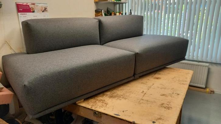 Muuto Connect Modular opnieuw gestoffeerd in 100% wol, Huis en Inrichting, Banken | Bankstellen, Ophalen of Verzenden