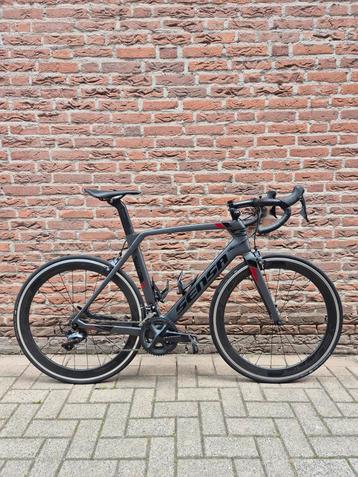 Sensa Giulia Evo Racefiets beschikbaar voor biedingen