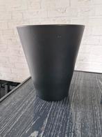 Zwarte bloempot, Ophalen of Verzenden, Gebruikt, Rond, Minder dan 40 cm