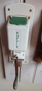 Vintage Wandkoffiemolen - PeDe, Ophalen of Verzenden, Gebruikt