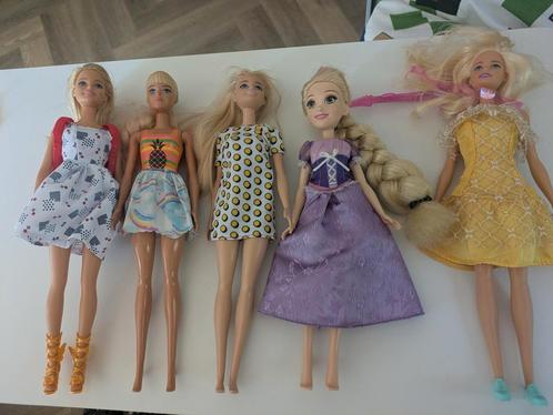 Grote partij Barbies en accessoires., Kinderen en Baby's, Speelgoed | Poppen, Gebruikt, Barbie, Ophalen of Verzenden