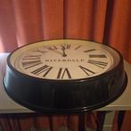 Grote klok (Riverdale), Huis en Inrichting, Woonaccessoires | Klokken, Ophalen of Verzenden, Zo goed als nieuw, Analoog, Wandklok