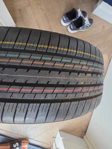 Nieuwe Bridgestone Turanza ER33 245/45/19 beschikbaar voor biedingen