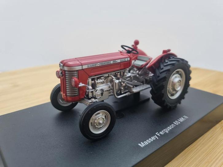Universal Hobbies 1:32 Massey Ferguson 65 MKII 1968, Hobby en Vrije tijd, Modelauto's | 1:32, Nieuw, Tractor of Landbouw, Universal Hobbies