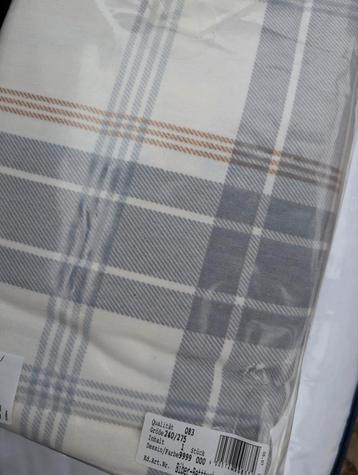 Nieuw Flanellen Laken 240x275cm beschikbaar voor biedingen