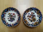 2 mooie Makkum aardewerk bordjes, Ophalen of Verzenden