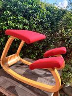 Stokke Varier Balans knie stoel, Huis en Inrichting, Gebruikt, Ophalen of Verzenden, Bureaustoel, Rood