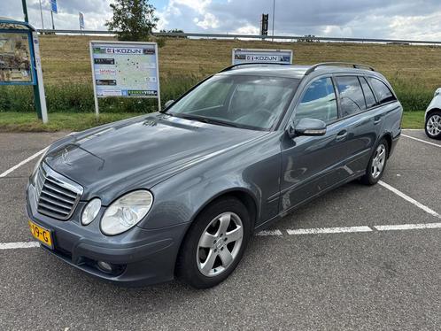 Mercedes-Benz E-Klasse 2.2 CDI E220 Combi AUT 2008 Grijs, Auto's, Mercedes-Benz, Particulier, E-Klasse, Diesel, Stationwagon, Automaat