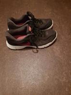 Nike schoenen sneakers maat 39, Ophalen of Verzenden, Zo goed als nieuw, Overige sporten, Hardloopschoenen