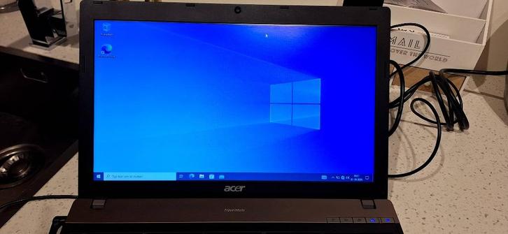 Acer travelmate laptop Windows 10, Computers en Software, Windows Laptops, Zo goed als nieuw, 14 inch, SSD, 2 tot 3 Ghz, 4 GB