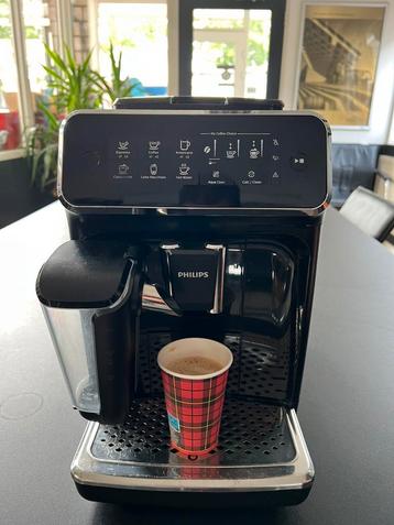 PHILIPS koffiemachine 3300 LatteGo EP3347/90 beschikbaar voor biedingen