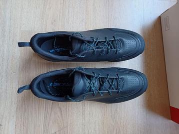 Bontrager GR2 maat 45 beschikbaar voor biedingen