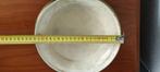 2 stuks witte Tagine met versierde randen, Ophalen of Verzenden, Gebruikt
