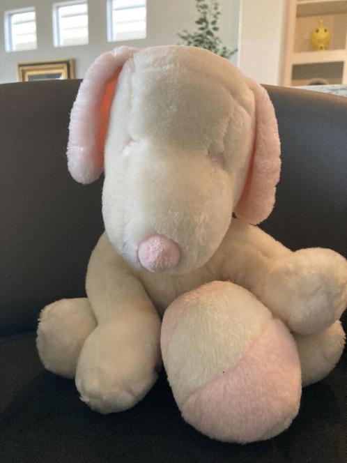 zoek oude wit met roze Snoopy Baby knuffel, Kinderen en Baby's, Speelgoed | Knuffels en Pluche, Gebruikt, Hond, Ophalen of Verzenden
