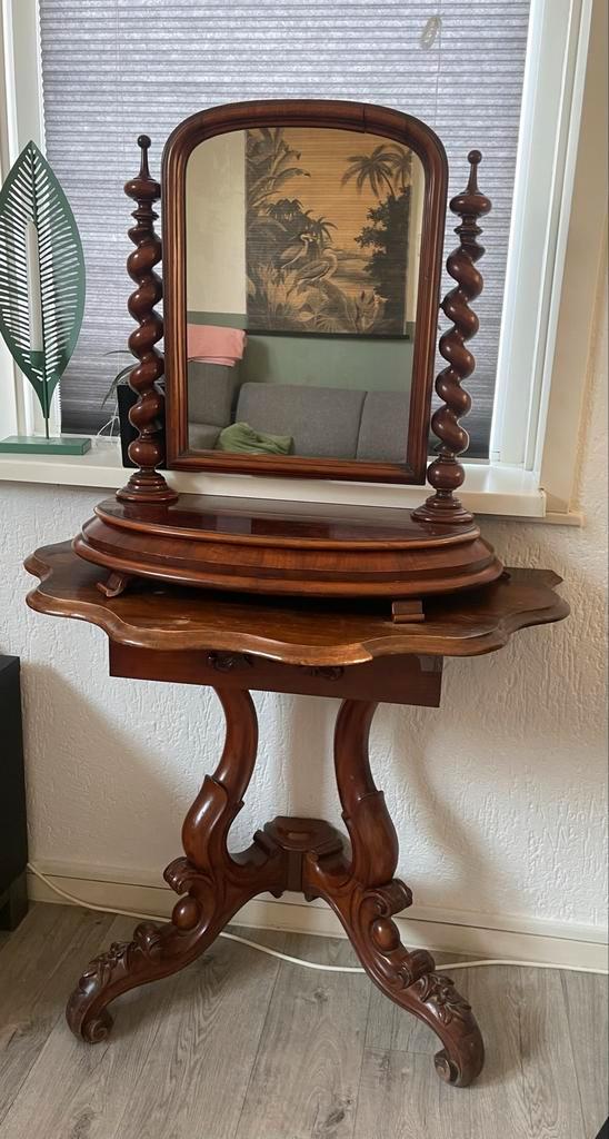 Antieke kaptafel met spiegel, Antiek en Kunst, Antiek | Spiegels, 50 tot 100 cm, 150 tot 200 cm, Overige vormen, Ophalen