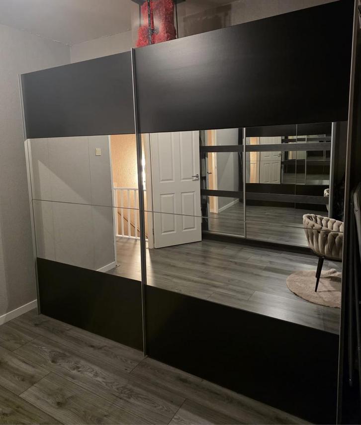 Grote Haco schuifdeurkast - 250x215 cm, Huis en Inrichting, Kasten | Kledingkasten, Gebruikt, 200 cm of meer, Met lade(s), Overige materialen