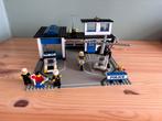Lego vintage politiebureau - 6384 - compleet!, Ophalen of Verzenden, Gebruikt
