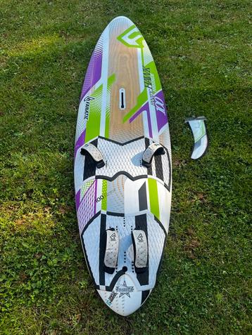 Fanatic Hawk 100L Wood + vin beschikbaar voor biedingen