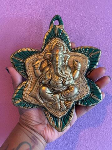 Ganesha on leaf (laatste Op=Op) beschikbaar voor biedingen