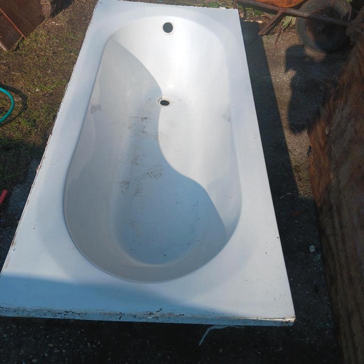 GRATIS BAD in prima staat op te halen in Balkbrug., Huis en Inrichting, Badkamer | Complete badkamers, Gebruikt, Ophalen