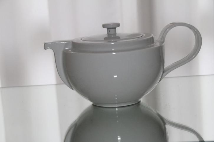 Arzberg Cult theepot, Huis en Inrichting, Keuken | Servies, Zo goed als nieuw, Overige typen, Overige stijlen, Porselein, Ophalen