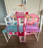 Mooi Barbiehuis Malibu inklapbaar incl. accessoires, Kinderen en Baby's, Speelgoed | Poppenhuizen, Ophalen, Zo goed als nieuw