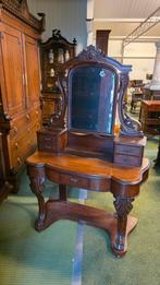 Mahonue kaptafel, Ophalen