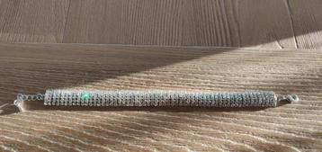Armband met glittersteentjes (nieuw) 22cm (armband)  . Heel 