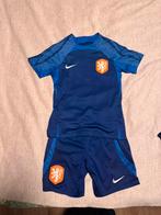 Nike KNVB trainingspak voor kind korte mouwen &broek 137-147, Sport en Fitness, Voetbal, Maat XS of kleiner, Ophalen of Verzenden