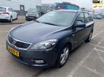 Kia Cee'd 1.4 CVVT X-ecutive / APK / NAP / AIRCO / NAVI / TW, Auto's, Voorwielaandrijving, Euro 5, Gebruikt, 4 cilinders